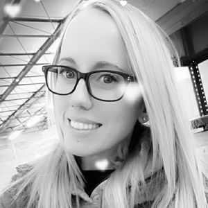 Meet your Posher, Desiree